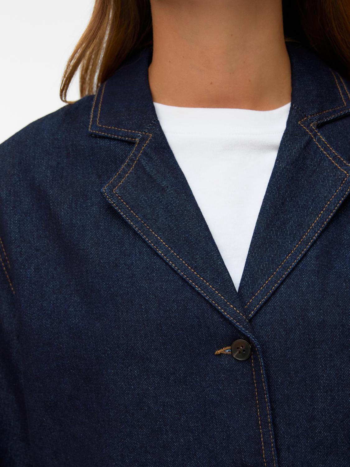 model_shot-detail